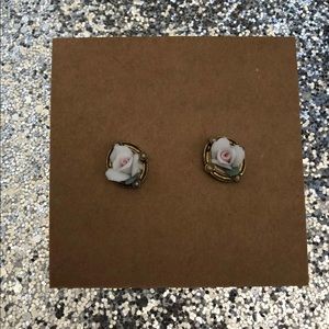 Rose earrings